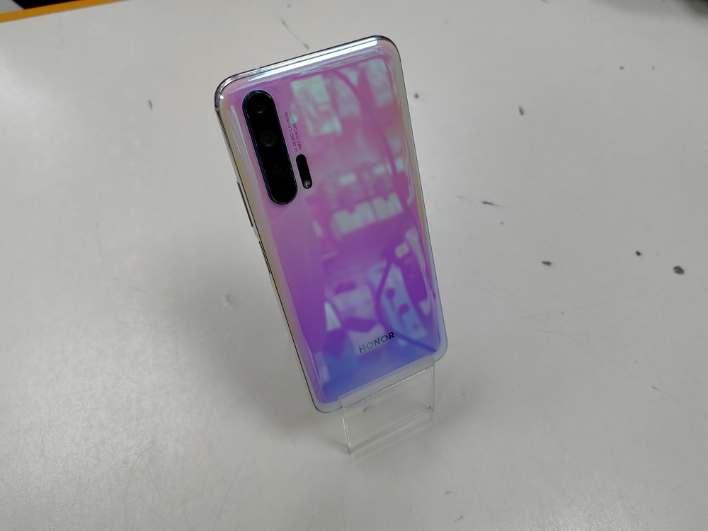 Смартфон Honor 20 Pro 8/256