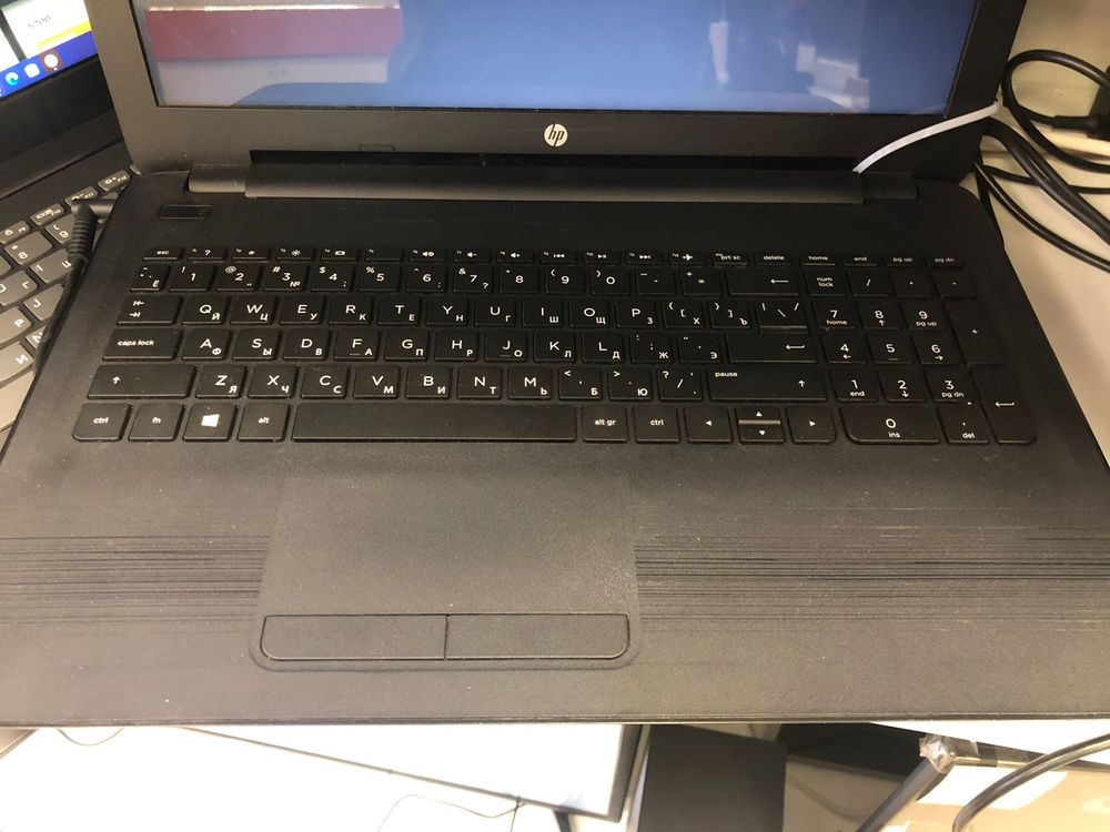Ноутбук HP 15-ba508ur; A6-7310, Radeon R5 M330, 4 Гб, Нет, 500 Гб