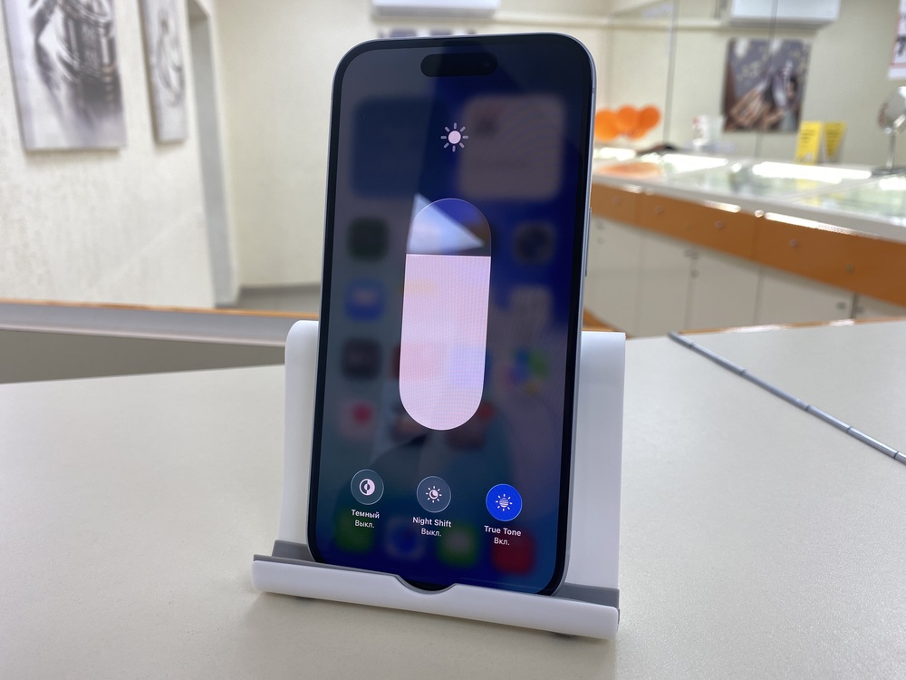 Смартфон Apple Iphone 15 128Gb