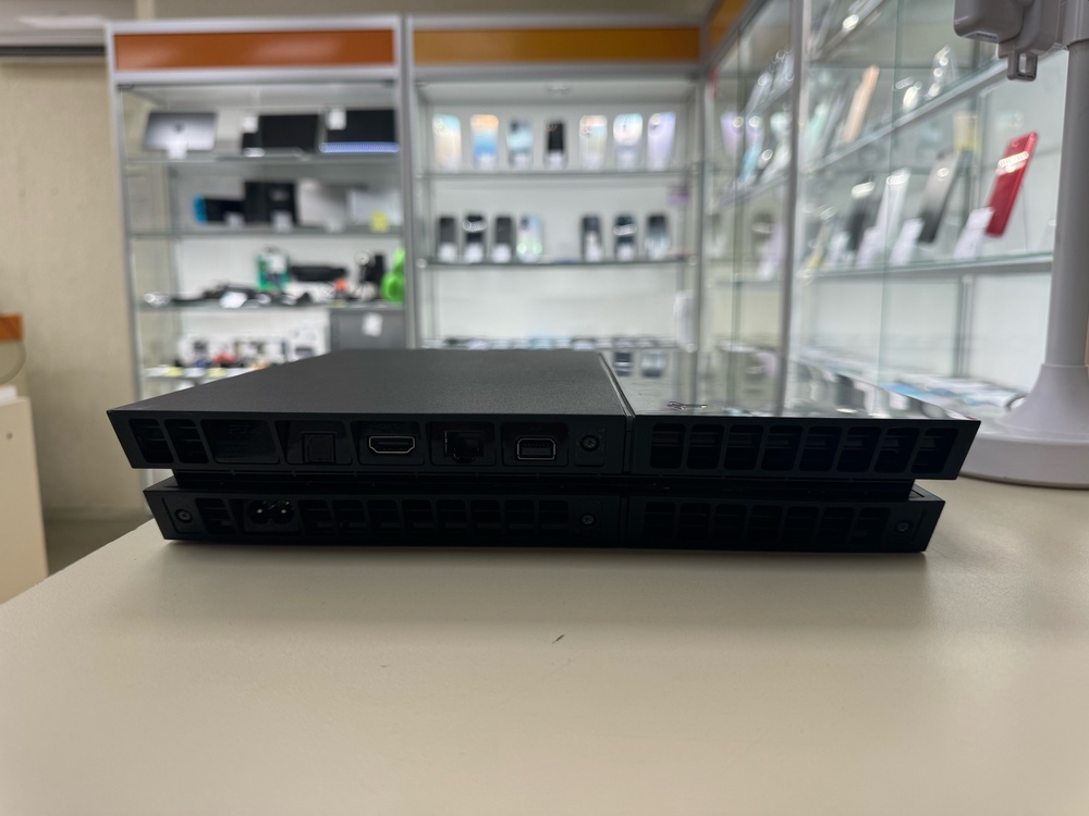 Игровая приставка PlayStation 4 FAT 500GB