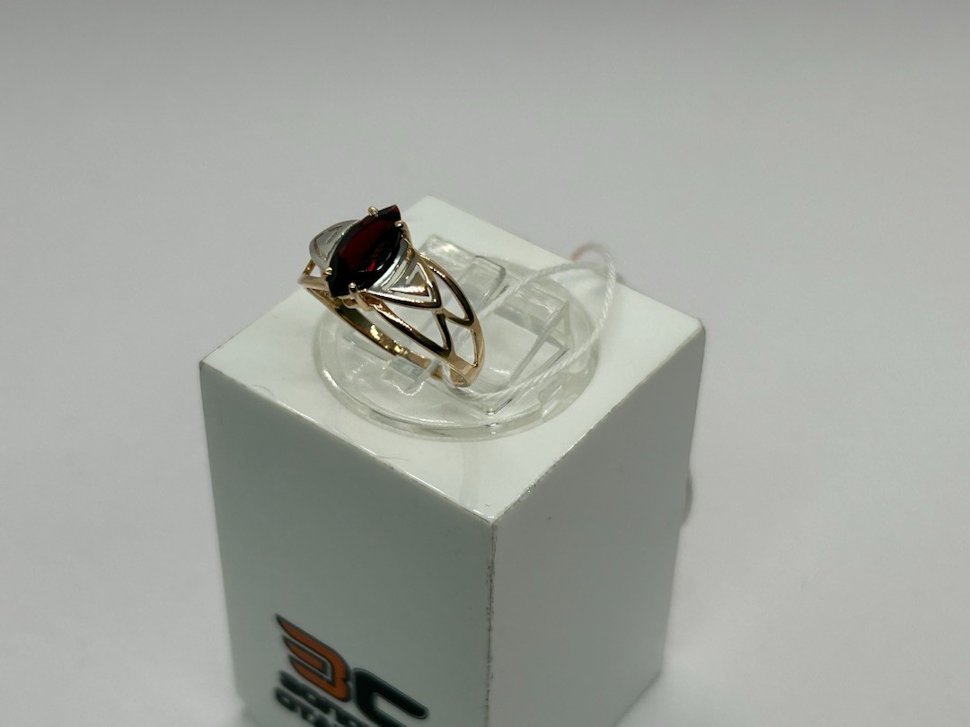 КОЛКМ585 КОЛЬЦО С КАМНЕМ (Au 585)