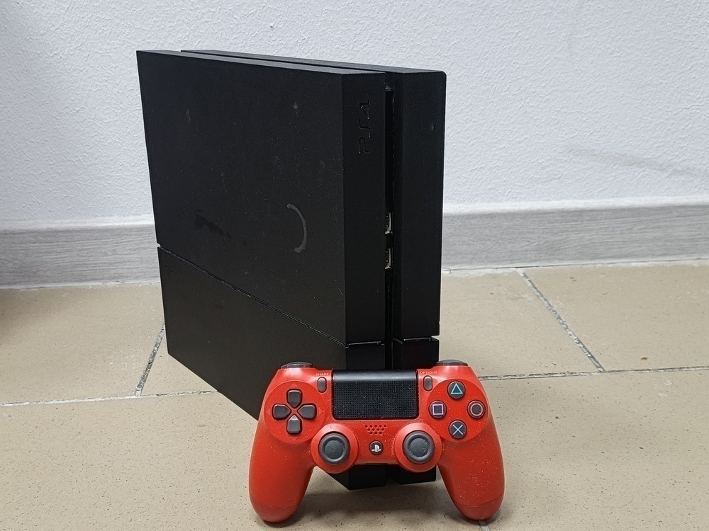 Игровая приставка PlayStation 4 FAT 500GB