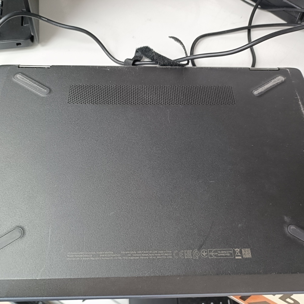 Ноутбук HP; Pentium 5405U, Intel UHD Graphics, 4 Гб, 128 Гб, Нет