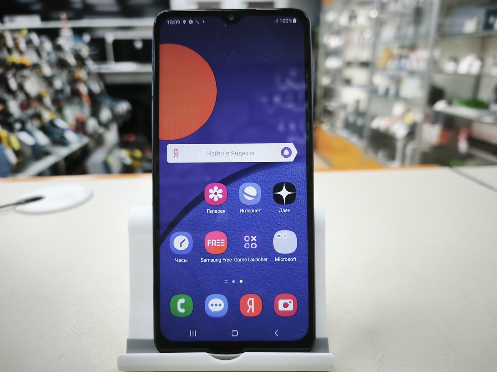 Смартфон Samsung Galaxy M12 3/32