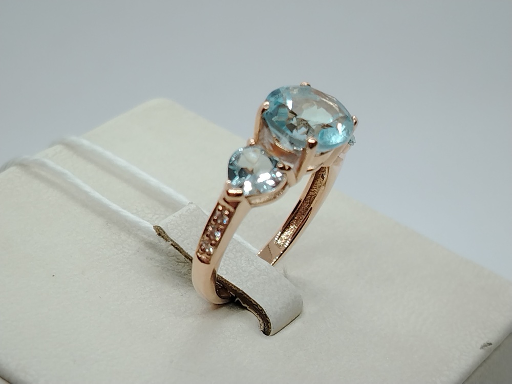 КОЛЬЦО С КАМНЯМИ (Au 585)