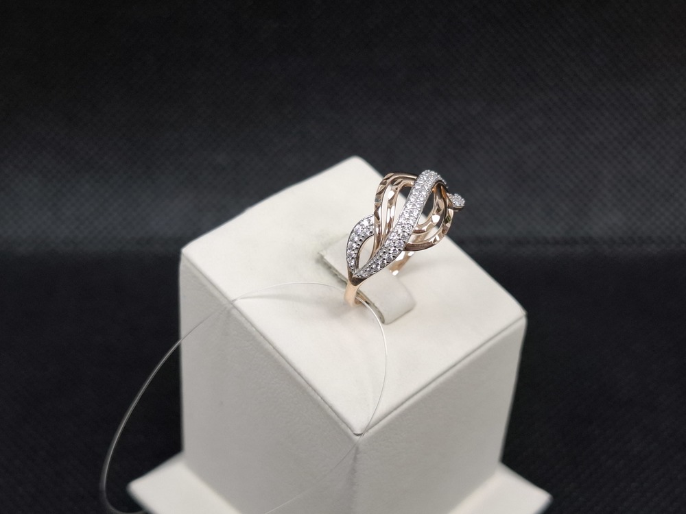 КОЛЬЦО С КАМНЯМИ (Au 585)