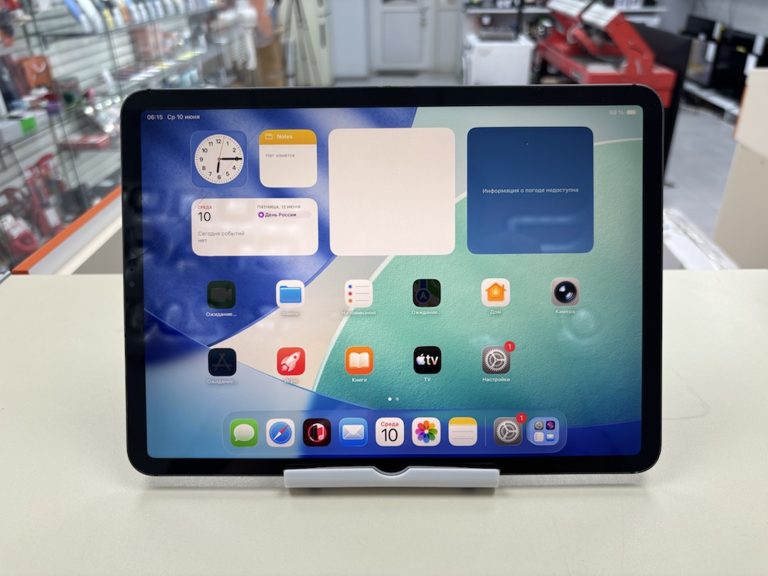 Планшет Apple iPad Pro 11 дюймов 64 ГБ A2013/A1934/A1979 (Wi-Fi + Cellular)