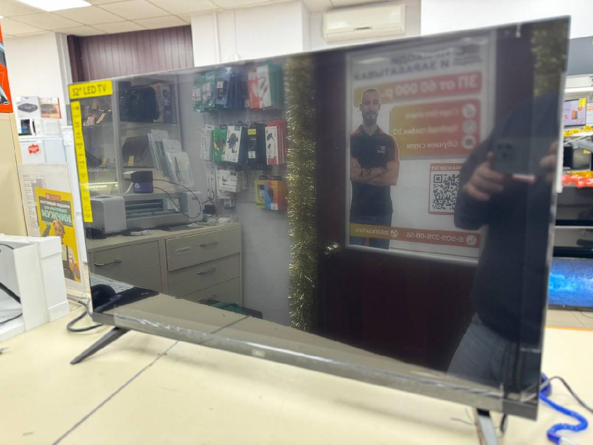 LED Телевизор BQ 32FS01B