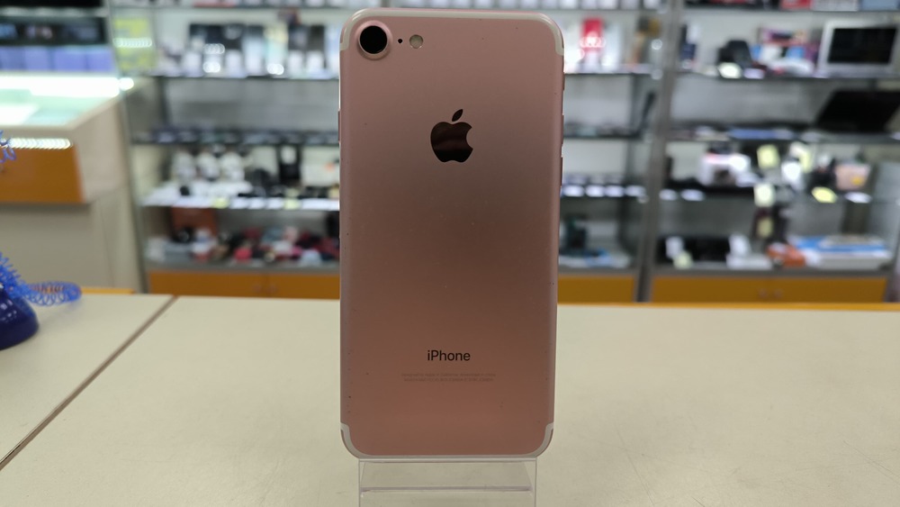 Смартфон Apple iPhone 7 32Gb