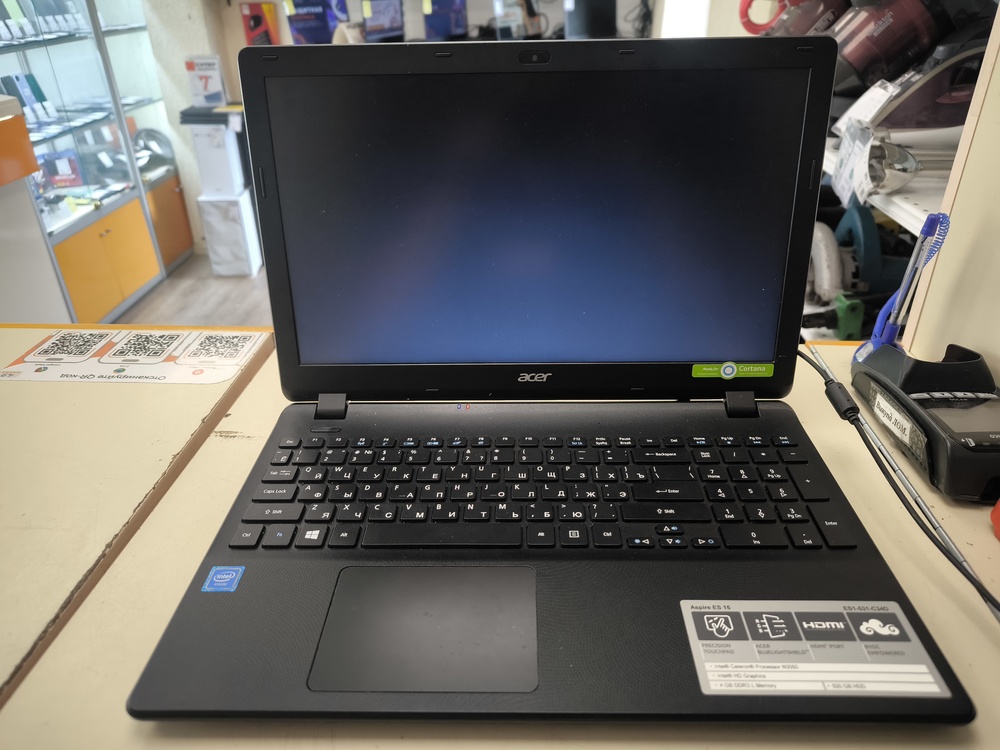 Ноутбук Acer Aspire ES 15; Celeron N3050, HD Graphics, 4 Гб, Нет, 500 Гб