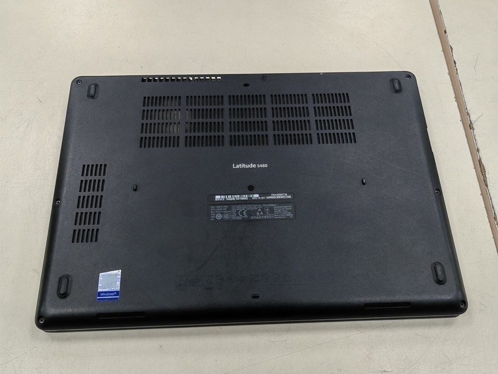 Ноутбук DELL Latitude 5480; Core i5-6300U, Intel HD Graphics 520, 8 Гб, 256 Гб, Нет