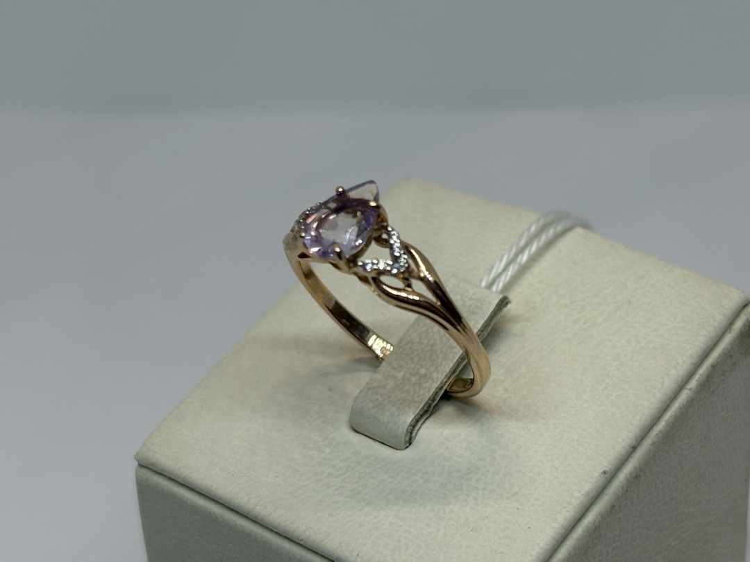 КОЛЬЦО С КАМНЯМИ (Au 585)