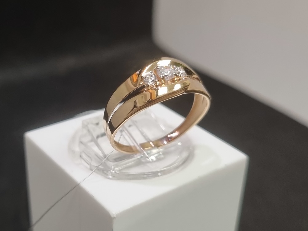 КОЛЬЦО С КАМНЯМИ (Au 585)