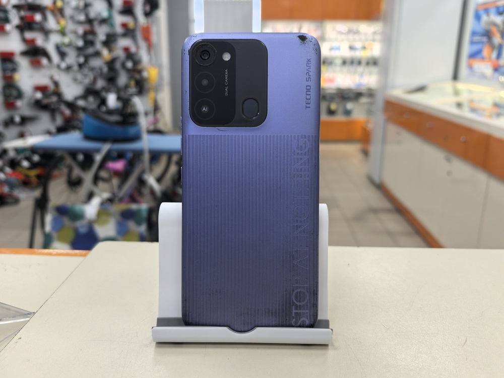 Смартфон Tecno Spark GO 2022 2/32