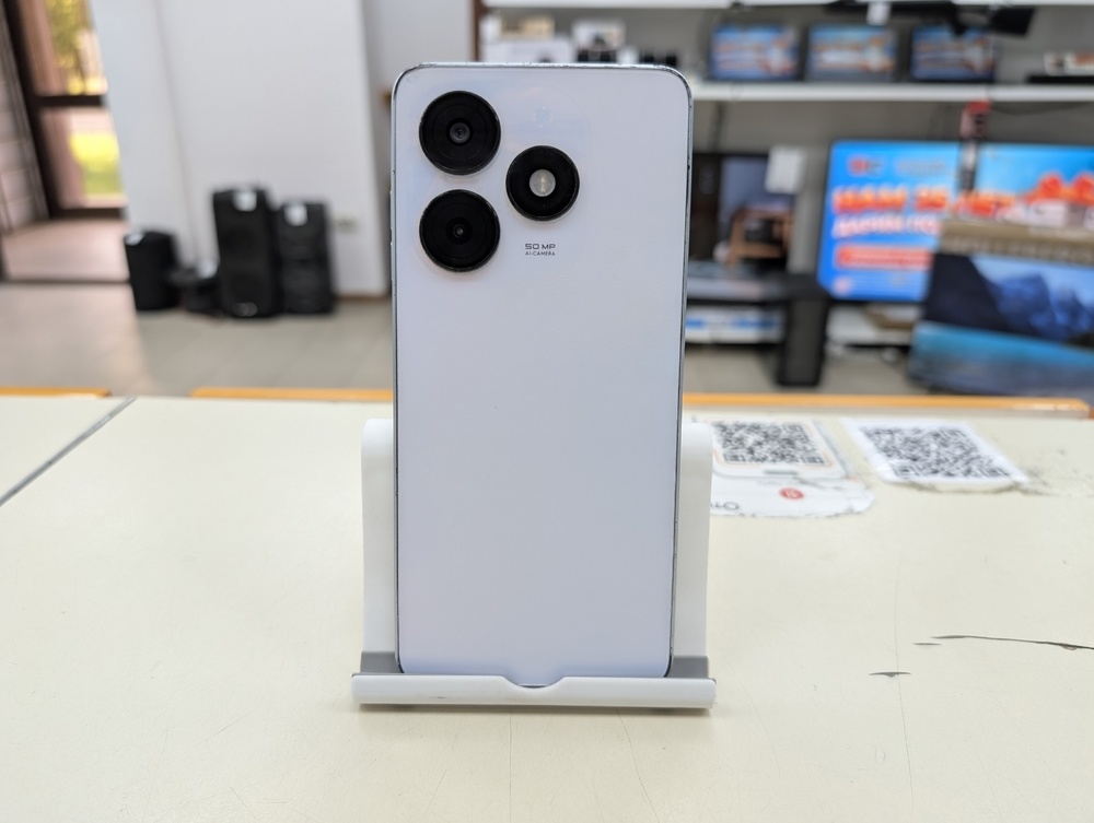 Смартфон Tecno Spark 20C 4/128