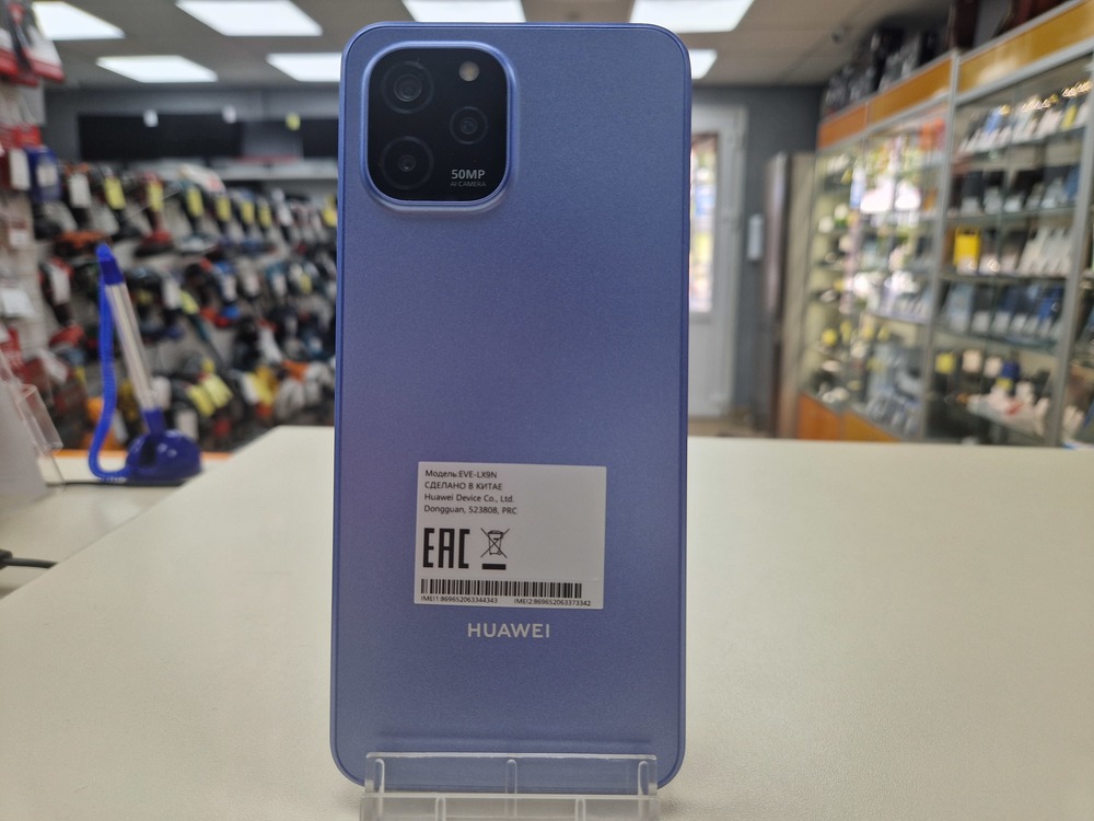 Смартфон Huawei Nova Y61 4/128