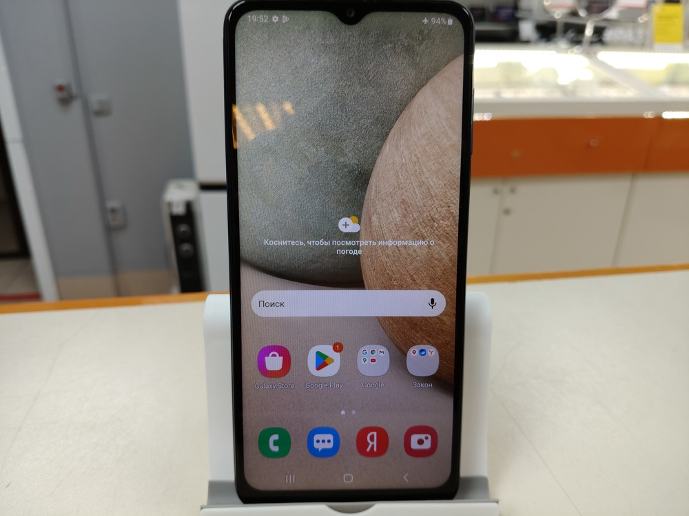 Смартфон Samsung Galaxy A12 4/128