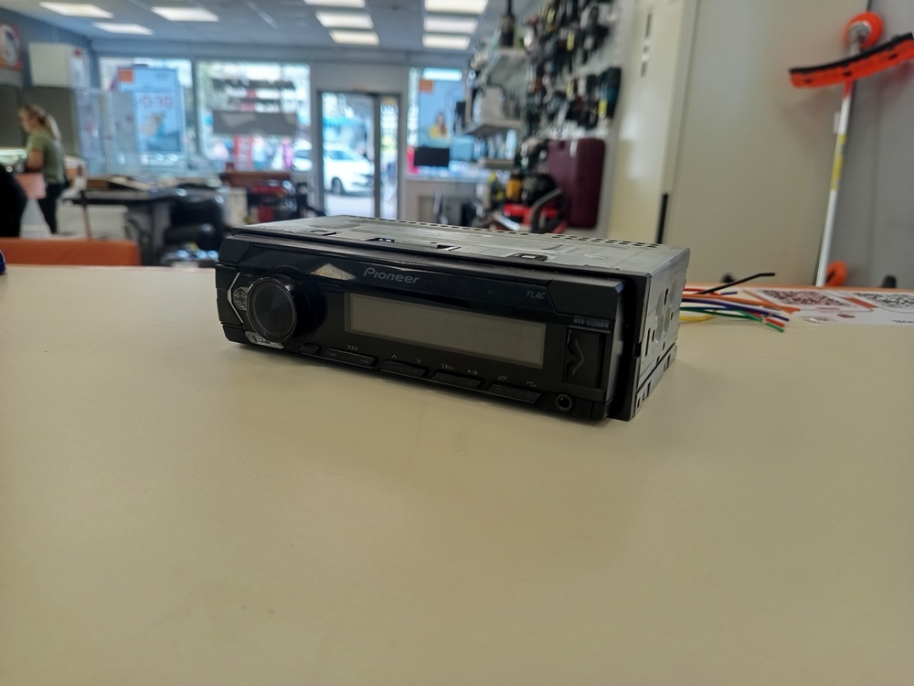 Автомагнитола Pioneer MVH-S120UBW