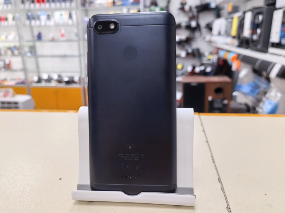 Смартфон Xiaomi Redmi 6A 2/16