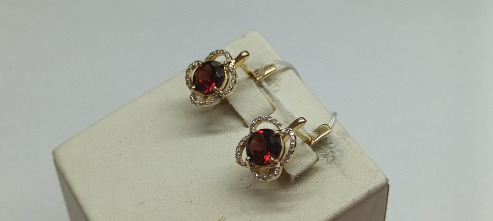 СКМИ585 СЕРЬГИ С КАМНЯМИ (Au 585)