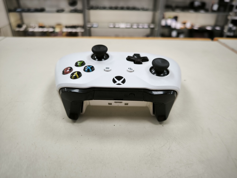 Игровая приставка Xbox One S 1TB