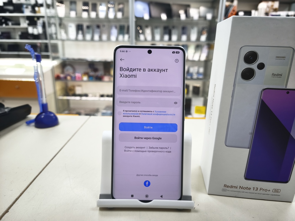 Смартфон Xiaomi Redmi Note 13 Pro+ 8/256