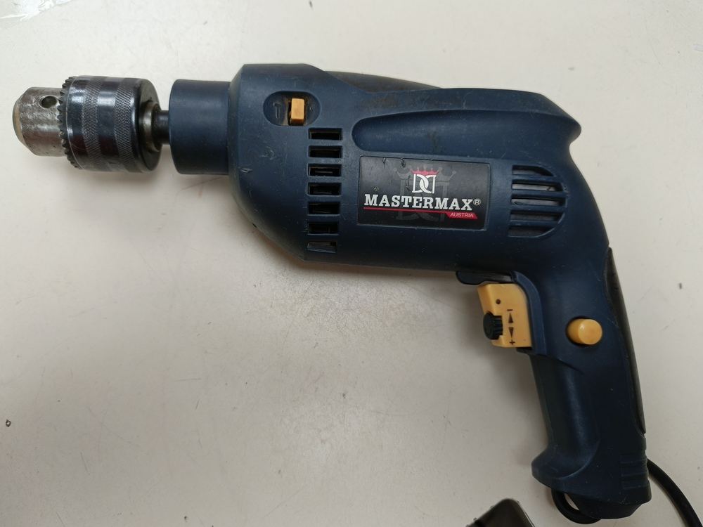 Дрель-ударная MasterMax Mid-1218