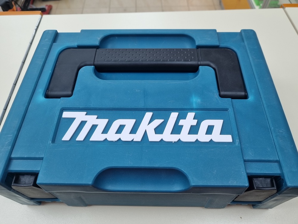 Шуруповерт Makita 40V