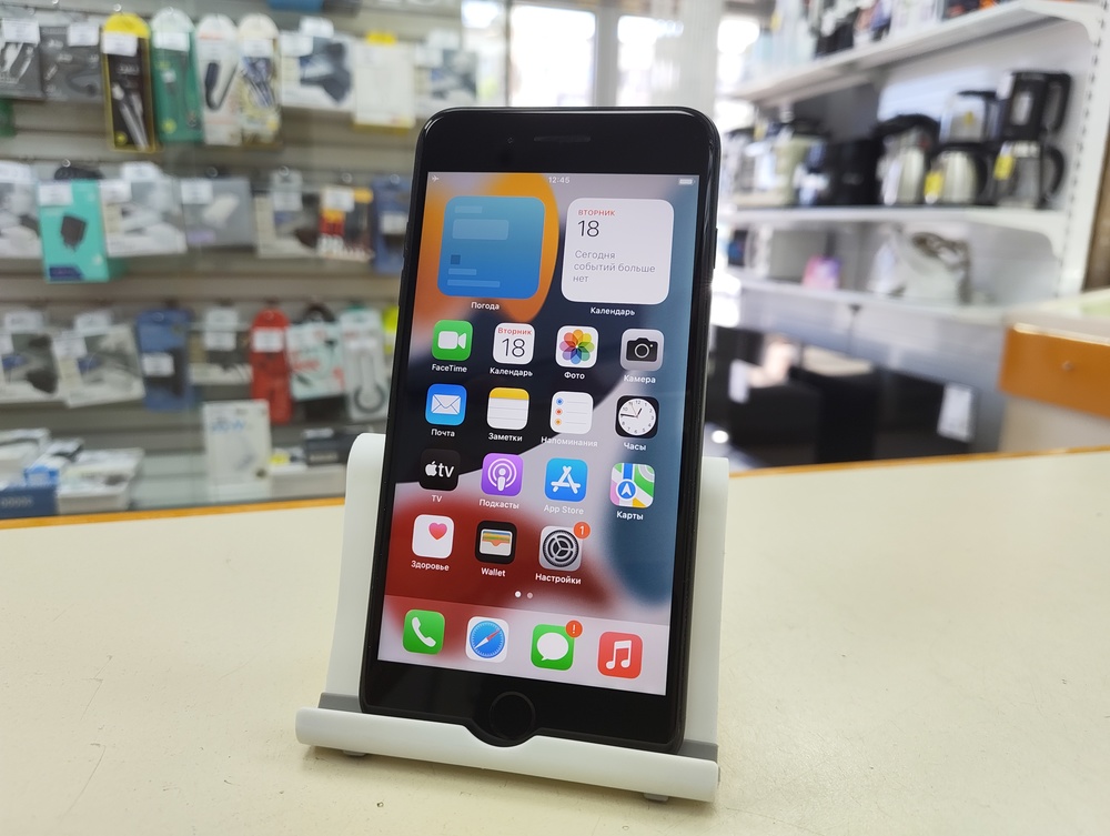 Смартфон Apple iPhone 7 Plus 32Gb