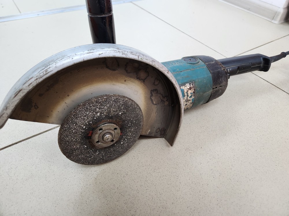 Угловая шлифмашина Makita No name;