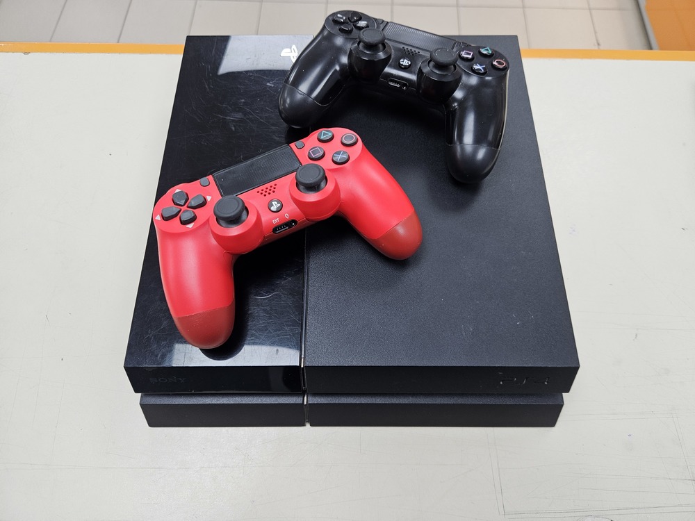 Игровая приставка PlayStation 4 FAT 500GB