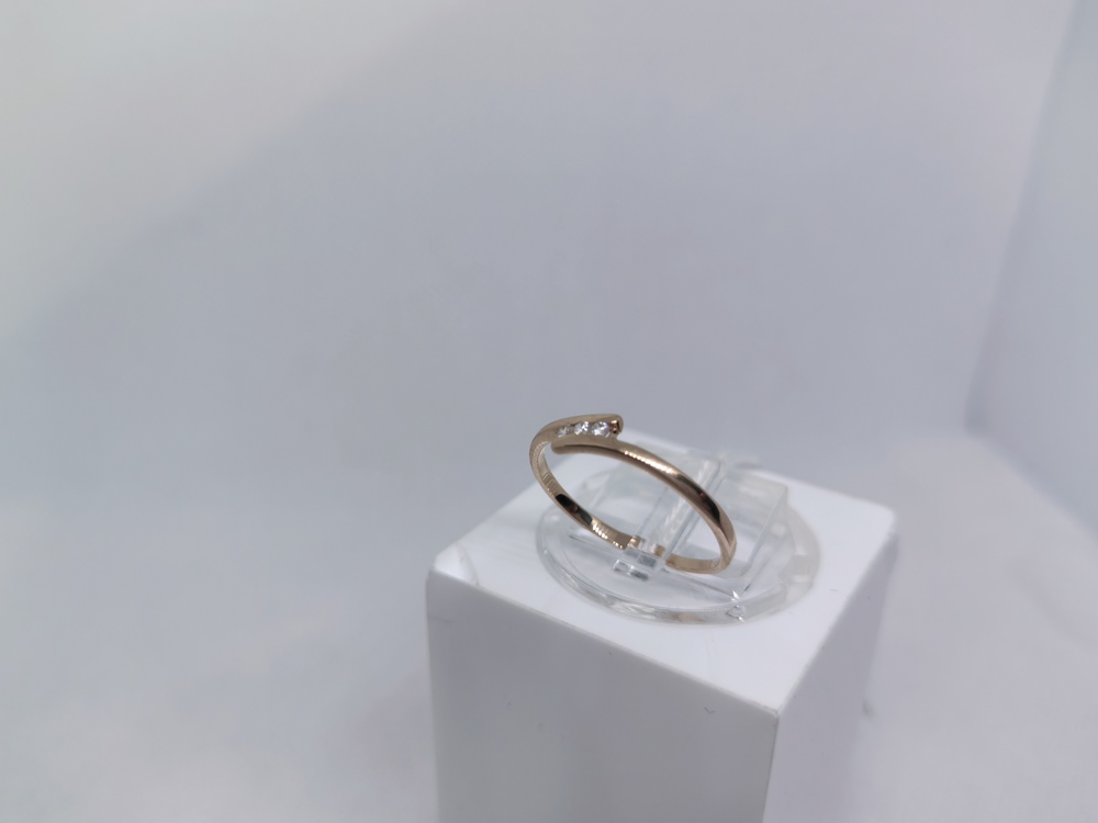 КОЛКМИ585 КОЛЬЦО С КАМНЯМИ (Au 585) КОЛКМИ585 КОЛЬЦО С КАМНЯМИ (Au 585)