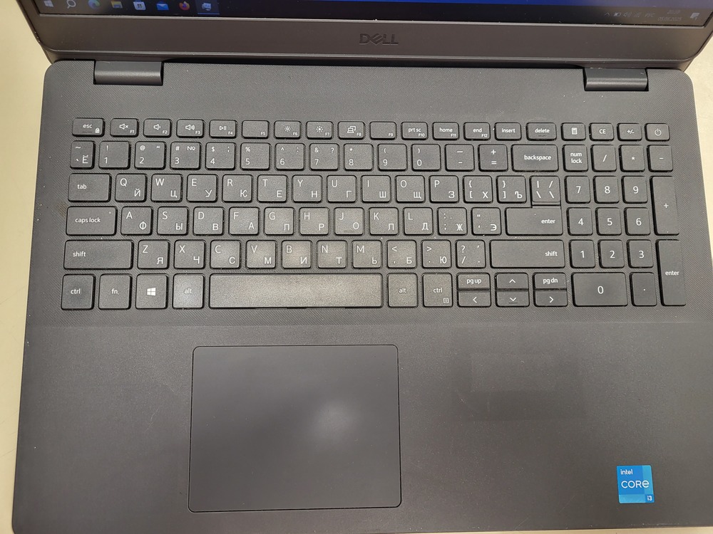 Ноутбук DELL; Core i3-1005G1, Intel UHD Graphics, 4 Гб, 256 Гб, Нет