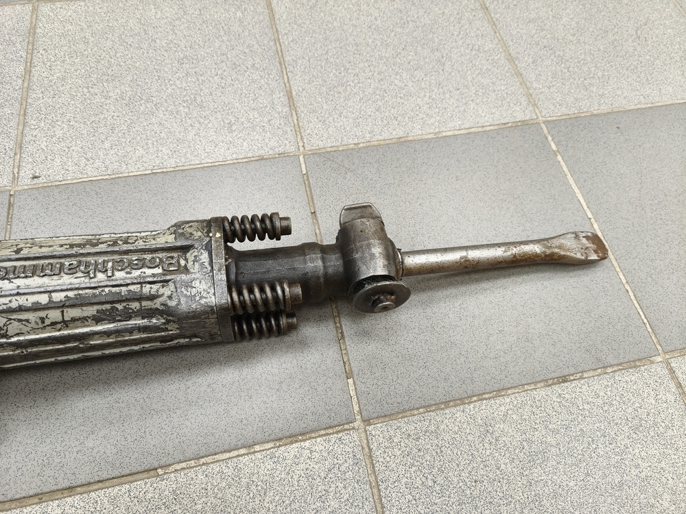 Отбойный молоток Bosch GSH 16-30