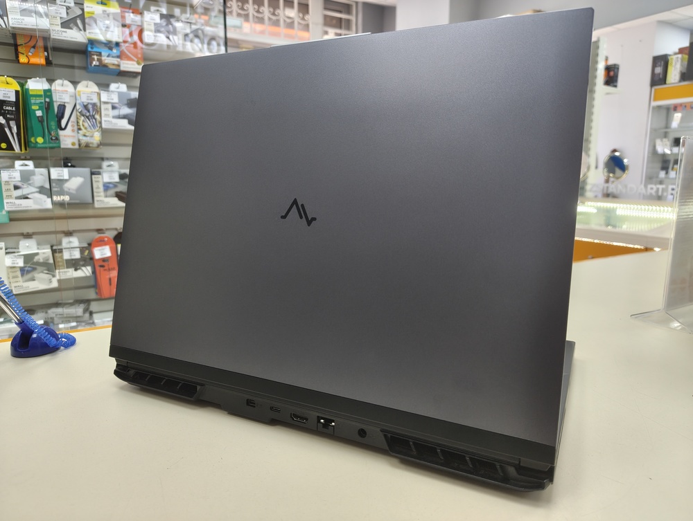 Ноутбук Maibenben Typhoon X16A; Ryzen 7 7435HS, RTX 4050, 16 Гб, 512 GB, Нет
