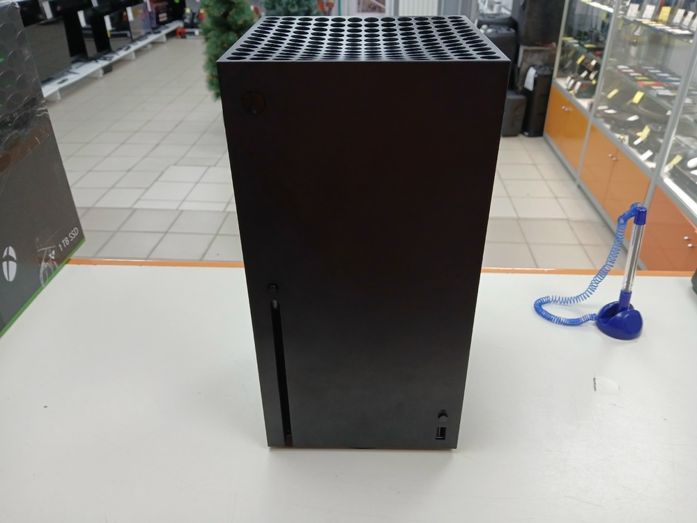 Игровая приставка Xbox Series X 1Tb