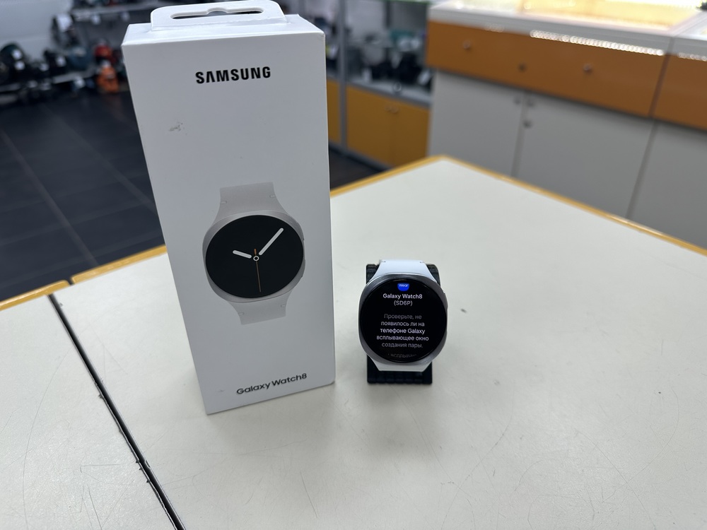 Смарт-часы Samsung Galaxy Watch 8 40mm LTE