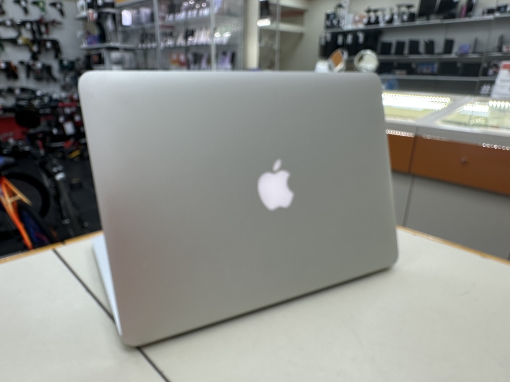 Ноутбук Apple Apple Macbook Pro 13.3;