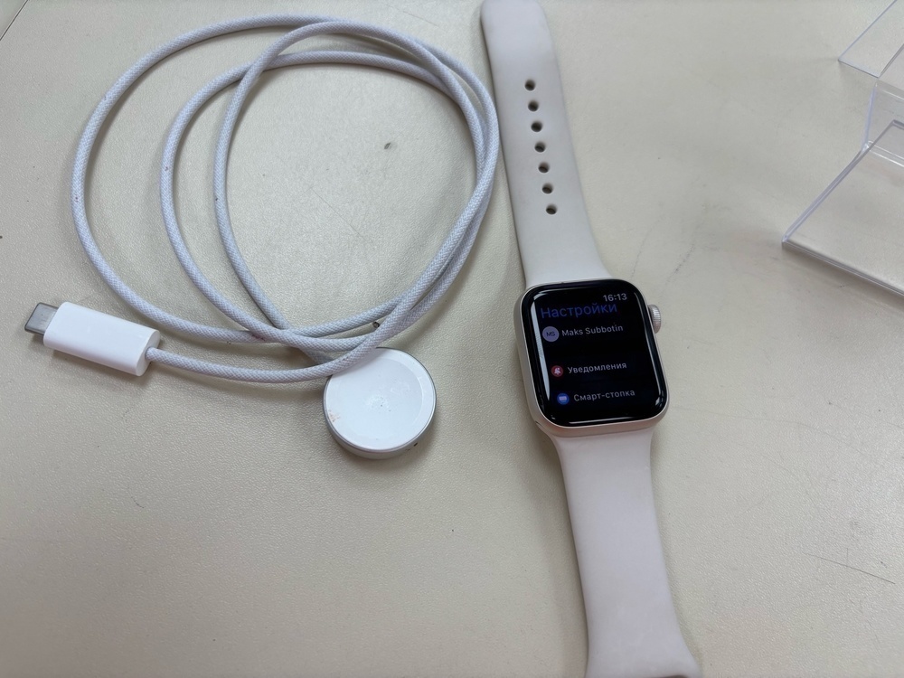 Смарт-часы Apple Watch SE 2025 40mm