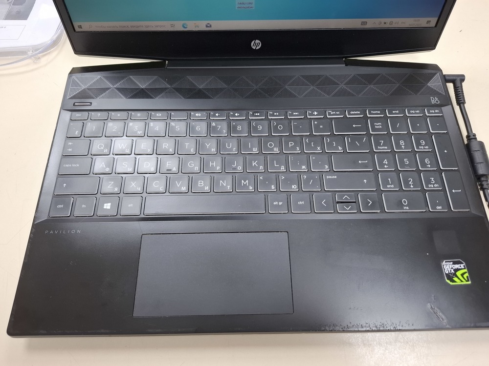 Ноутбук HP; Core i5-8250U, GeForce GTX 1050, 8 Гб, 250 Гб, 1 Tb