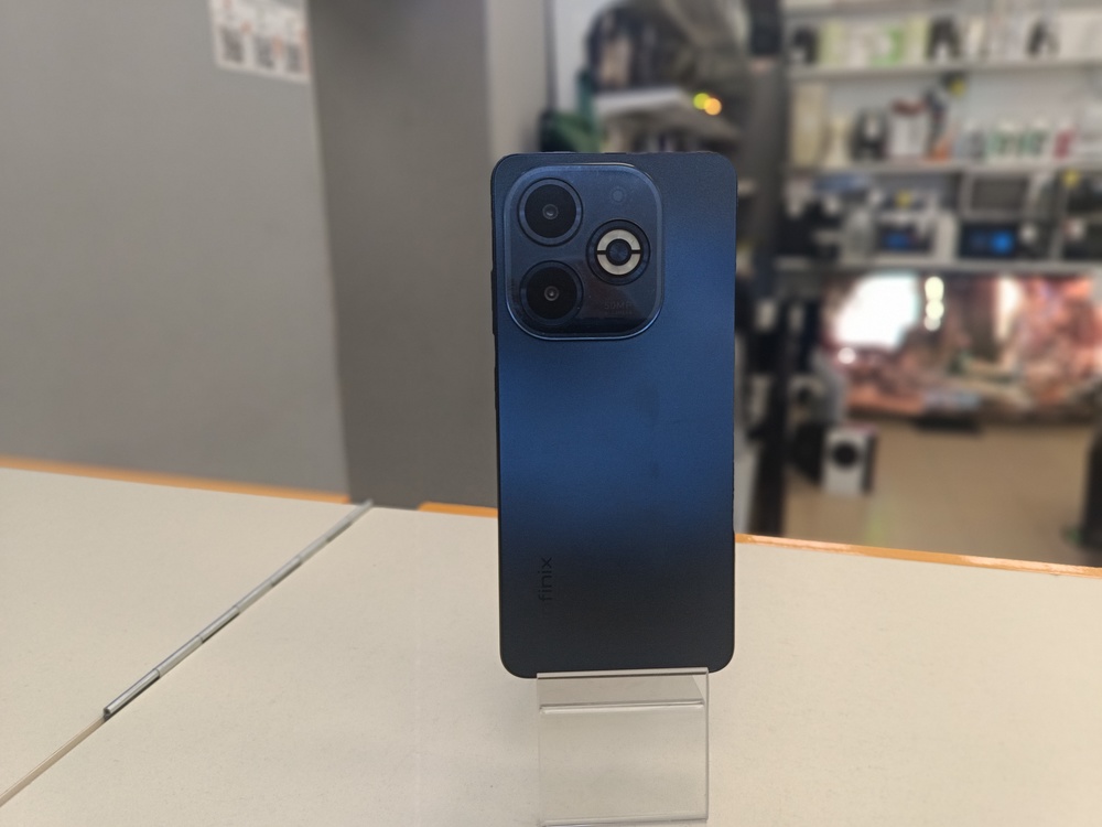 Смартфон Infinix Smart 8 plus 4/128