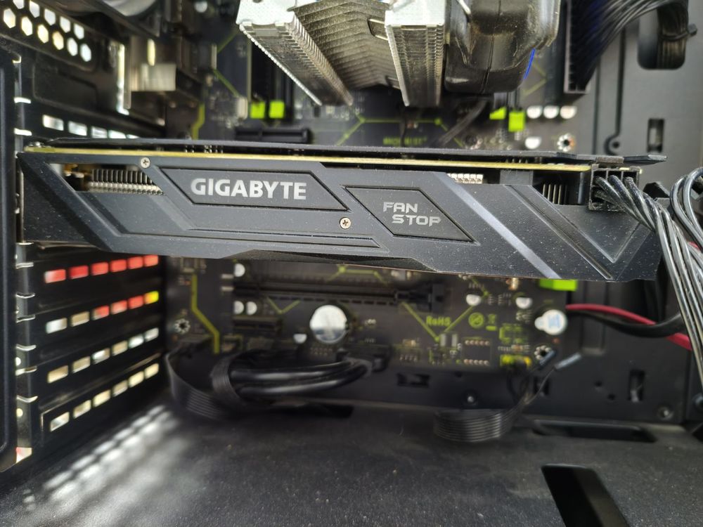 Системный блок Noname; Xeon E5-2666 v3, GeForce GTX 1050 Ti, 16 Гб, 240 Гб, 1 Tb