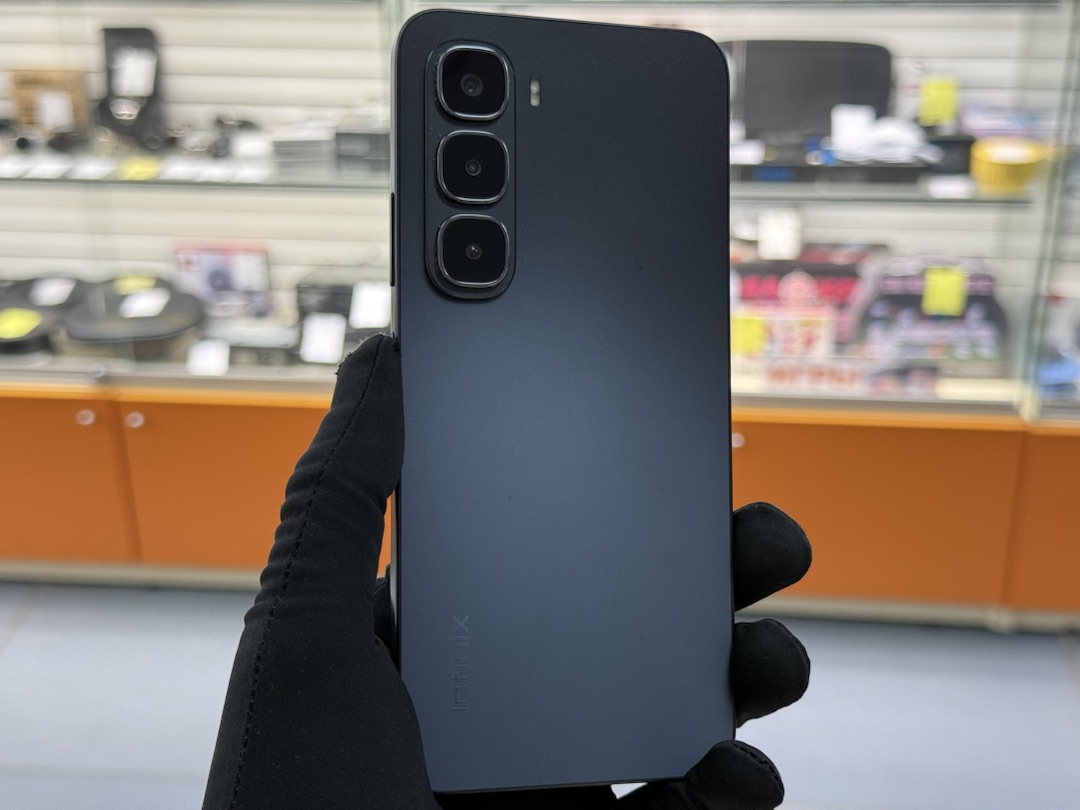 Смартфон Infinix HOT 60i 8/256