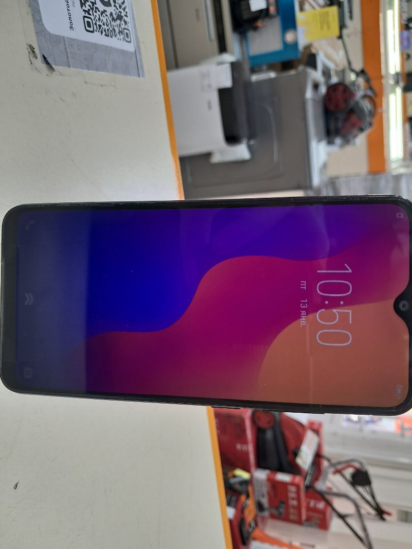 Смартфон Vivo 1820
