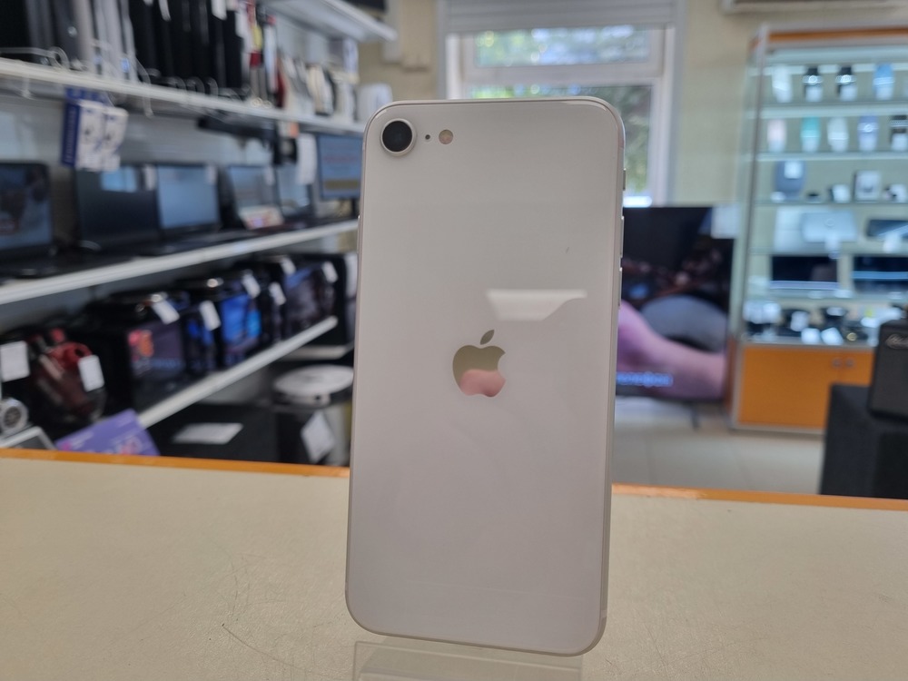 Смартфон Apple iPhone SE 2020 64Gb