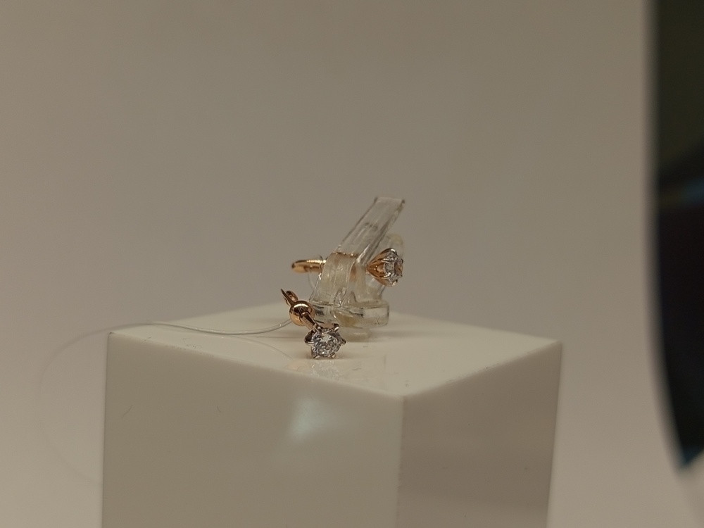 СЕРЬГИ ПУСЕТЫ с камнем (Au 585)