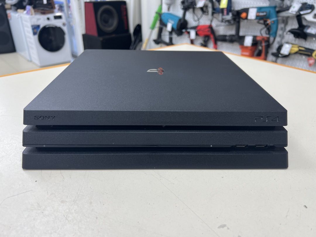 Игровая приставка PlayStation 4 Pro 256GB