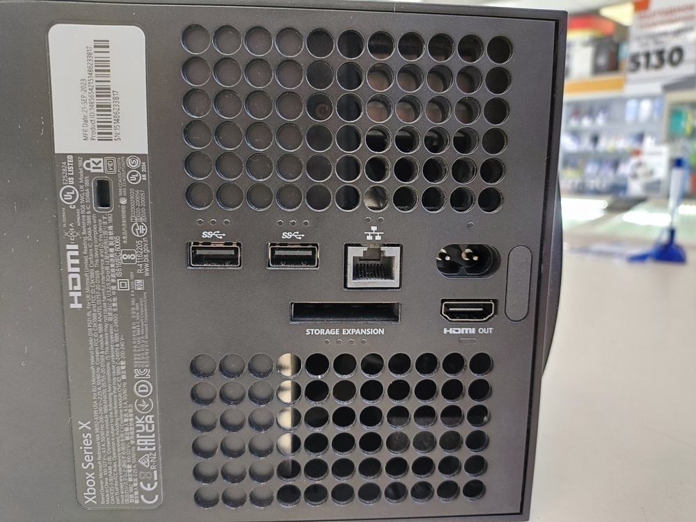 Игровая приставка Xbox Series X 1Tb