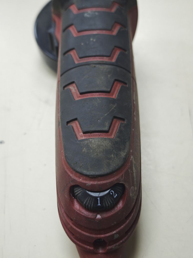 Угловая шлифмашина Elitech 10-125Э