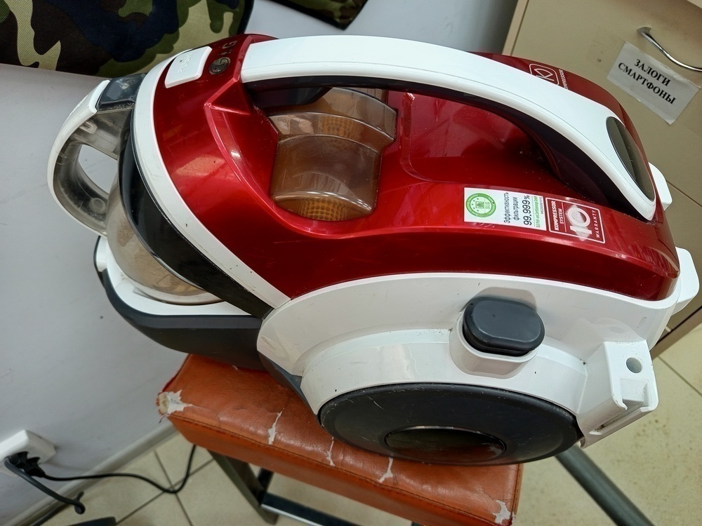Пылесос LG VC73188NELR